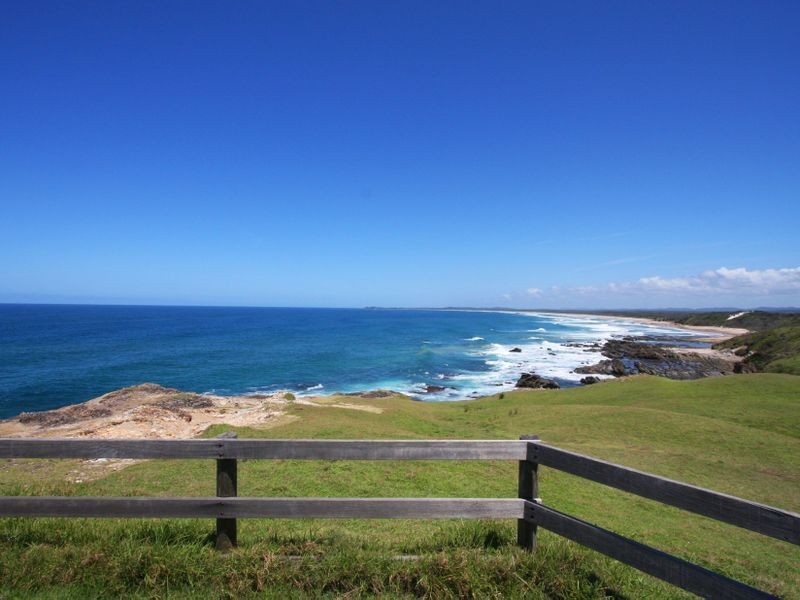 51 Ocean Road, Brooms Head NSW 2463