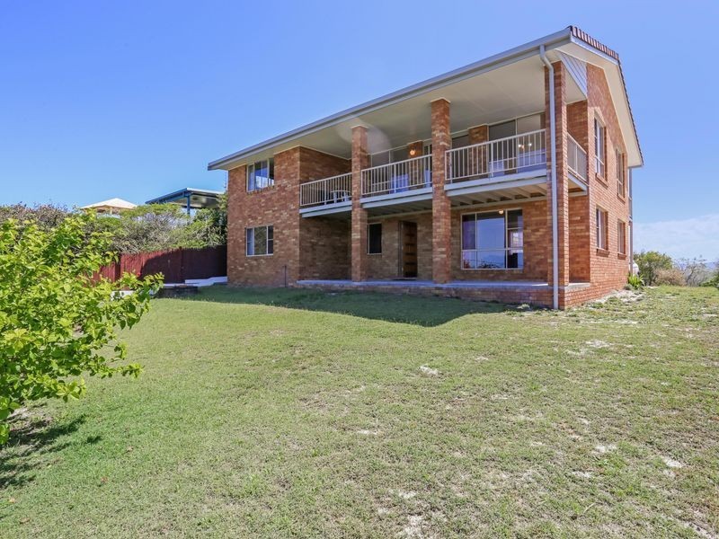 140 Ocean Road, Brooms Head NSW 2463