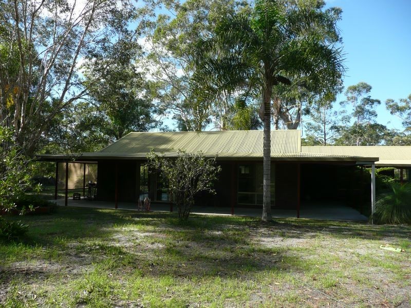 993 Brooms Head Road, Taloumbi NSW 2463
