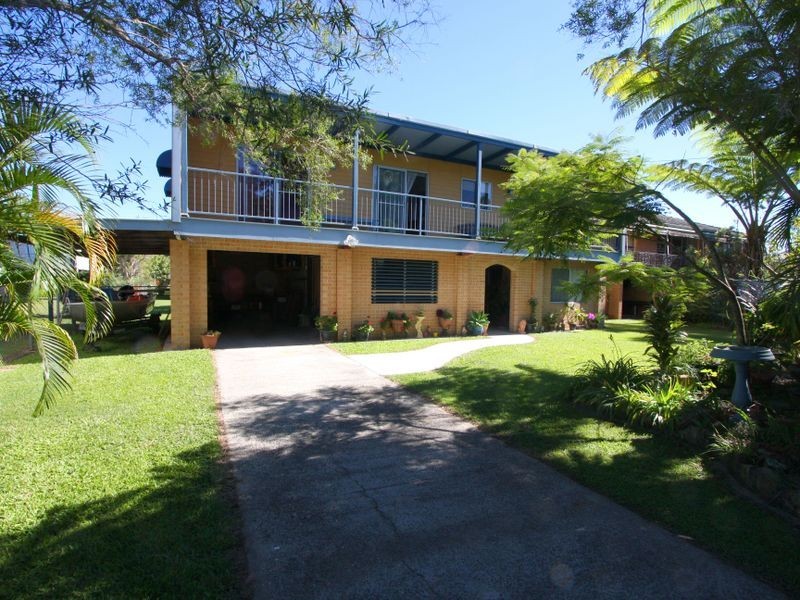 1 Carrington Street, Palmers Island NSW 2463
