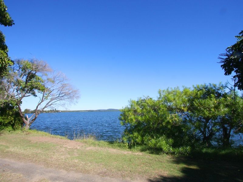 1 Carrington Street, Palmers Island NSW 2463