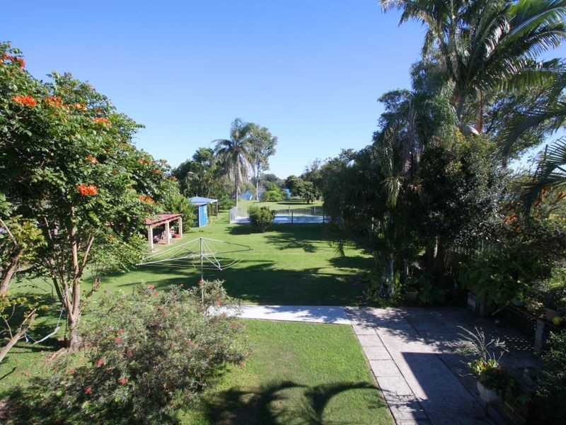 1 Carrington Street, Palmers Island NSW 2463