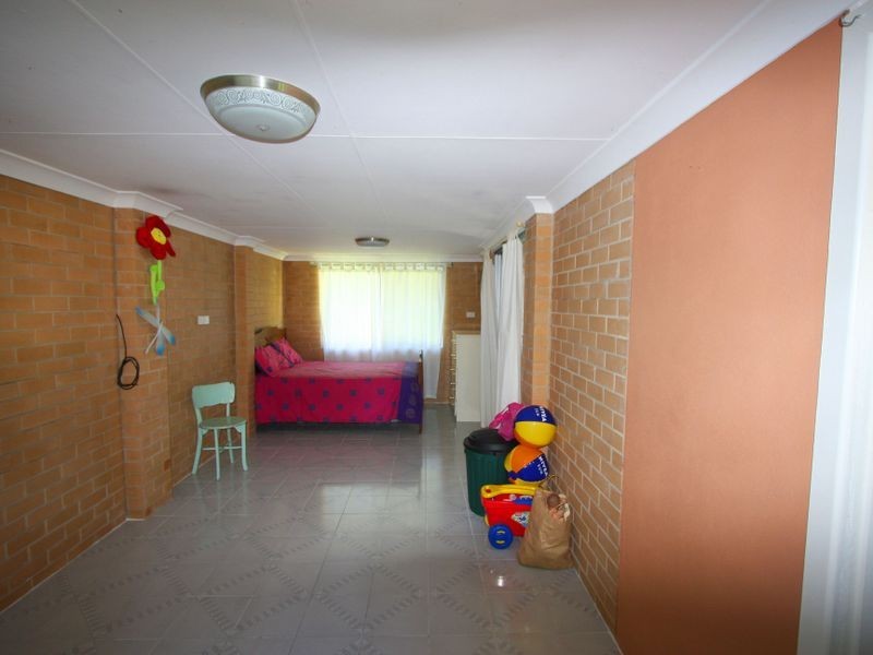 1 Carrington Street, Palmers Island NSW 2463