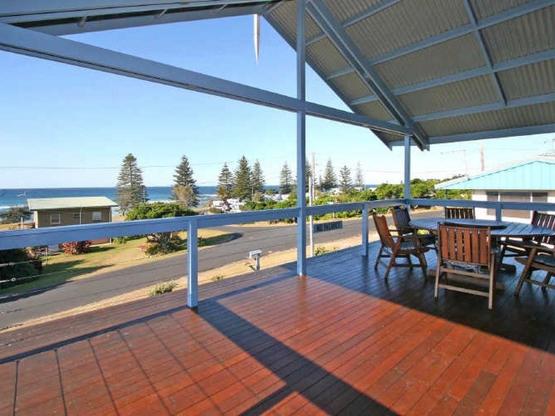 126 Ocean Road, Brooms Head NSW 2463