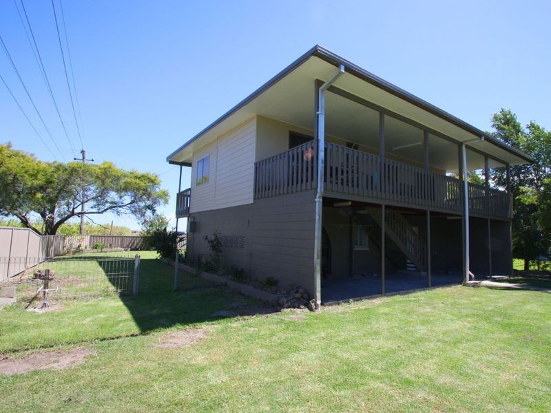 13 Yamba Street, Palmers Island NSW 2463