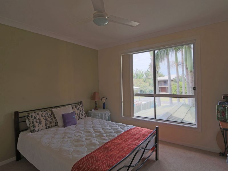 11 Dalley Street, Palmers Island NSW 2463