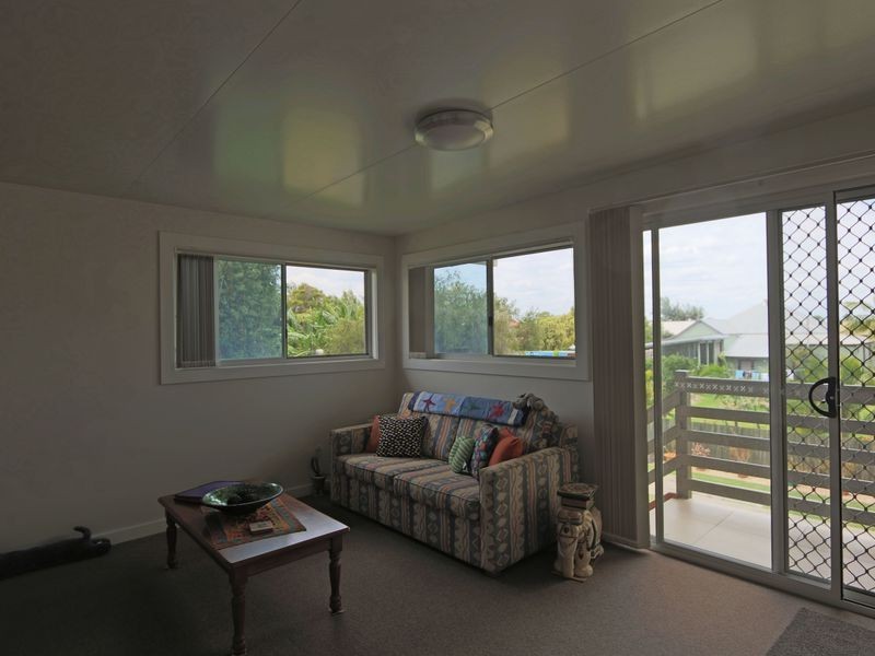 11 Dalley Street, Palmers Island NSW 2463