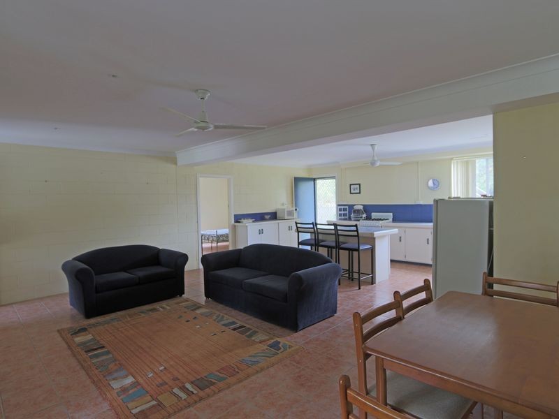 11 Dalley Street, Palmers Island NSW 2463