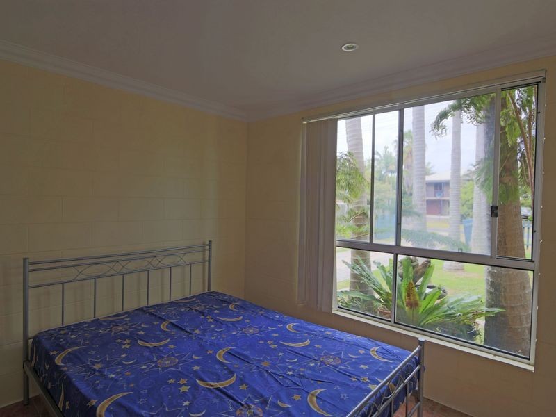 11 Dalley Street, Palmers Island NSW 2463