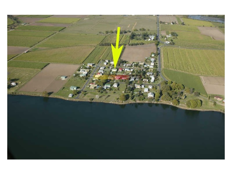 11 Dalley Street, Palmers Island NSW 2463
