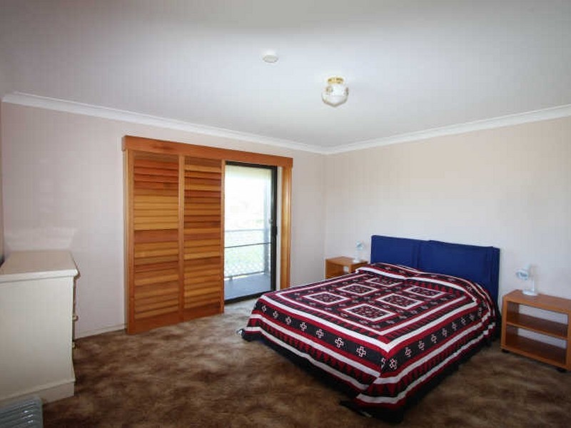 2 Poinsettia Crescent, Brooms Head NSW 2463