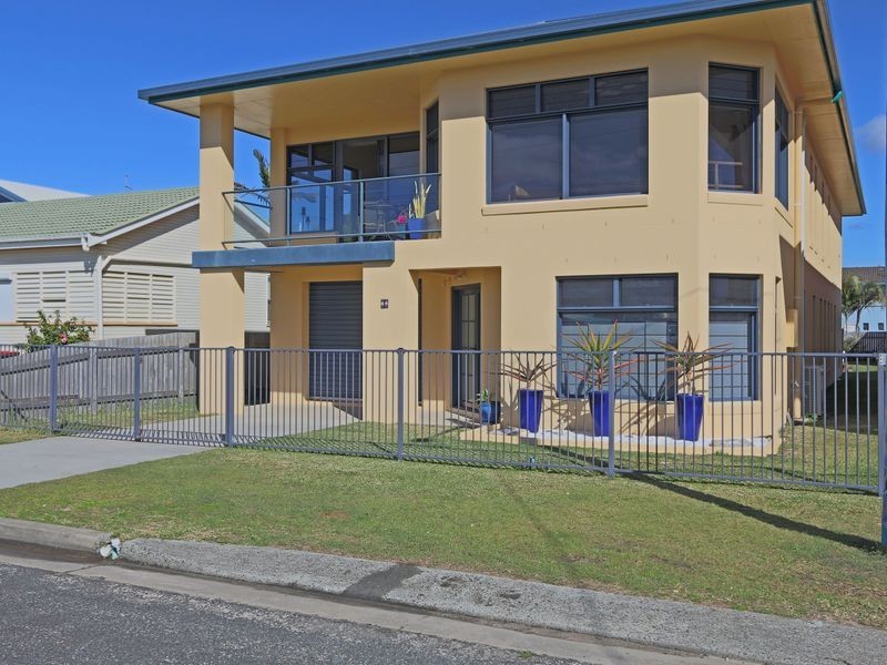 68 Ocean Road, Brooms Head NSW 2463