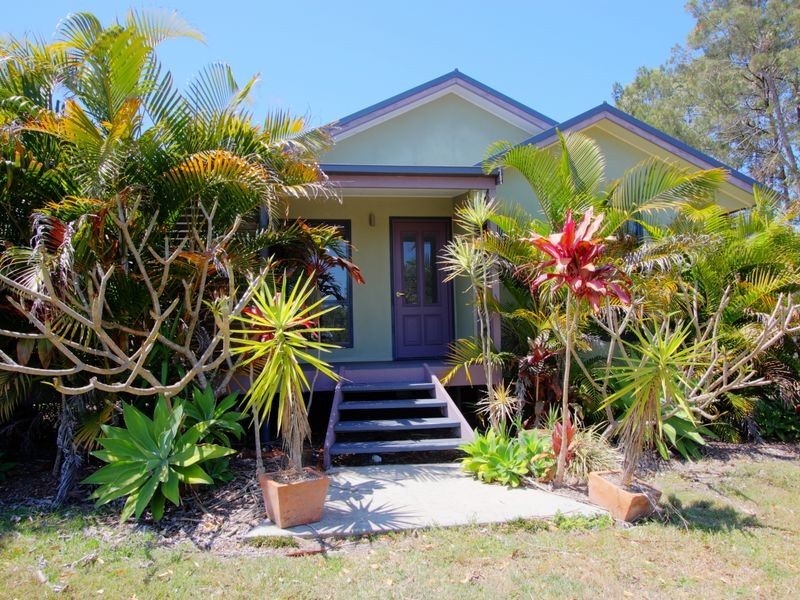 112 Emu Drive, Woombah NSW 2469
