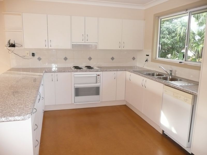 10 Carrington Street, Palmers Island NSW 2463