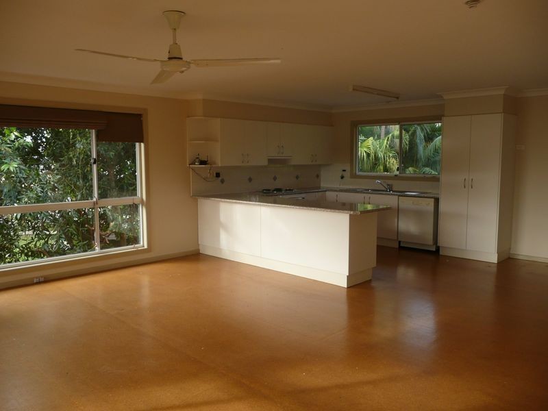 10 Carrington Street, Palmers Island NSW 2463