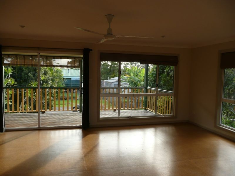 10 Carrington Street, Palmers Island NSW 2463