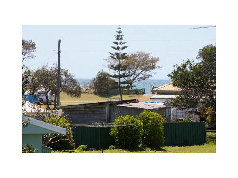 Brooms Head NSW 2463