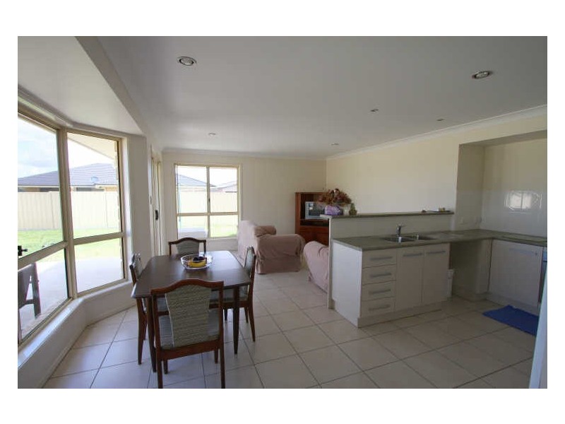42 Scullin Street, Townsend NSW 2463