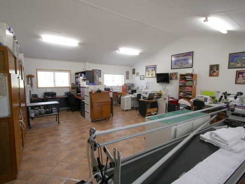 6 Blue Wren Close, Gulmarrad NSW 2463