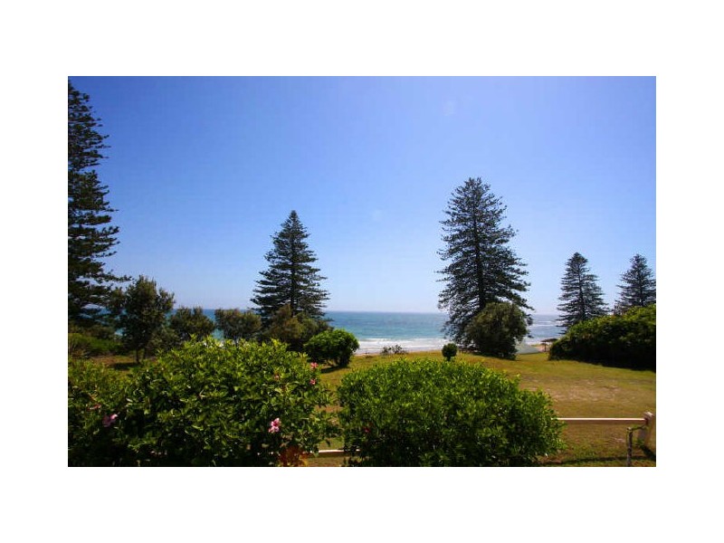 Brooms Head NSW 2463