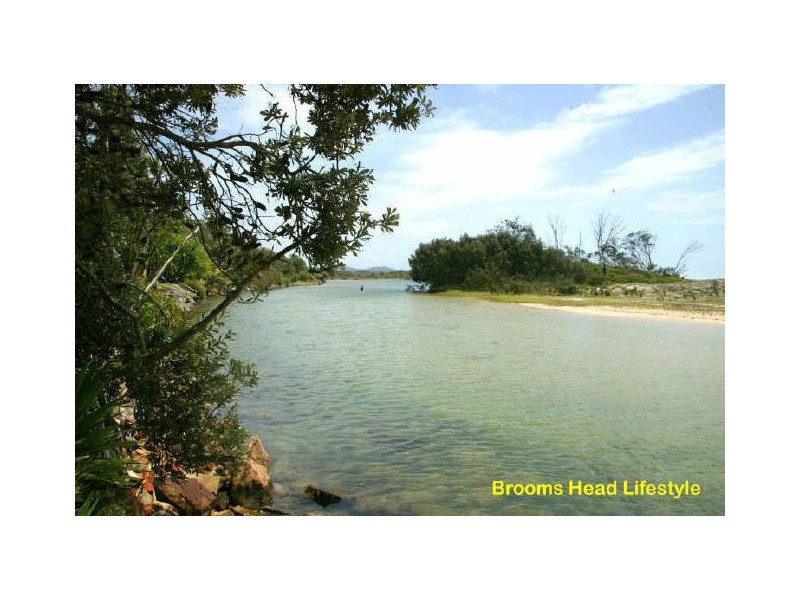 Brooms Head NSW 2463