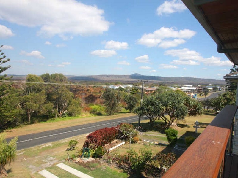 39 Ocean Road, Brooms Head NSW 2463