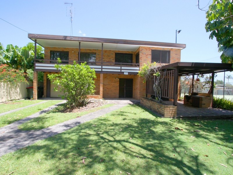 8 John Street, Maclean NSW 2463