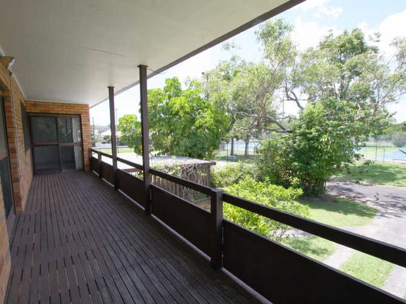 8 John Street, Maclean NSW 2463