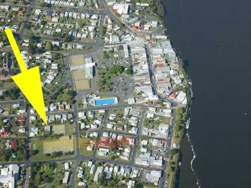 8 John Street, Maclean NSW 2463