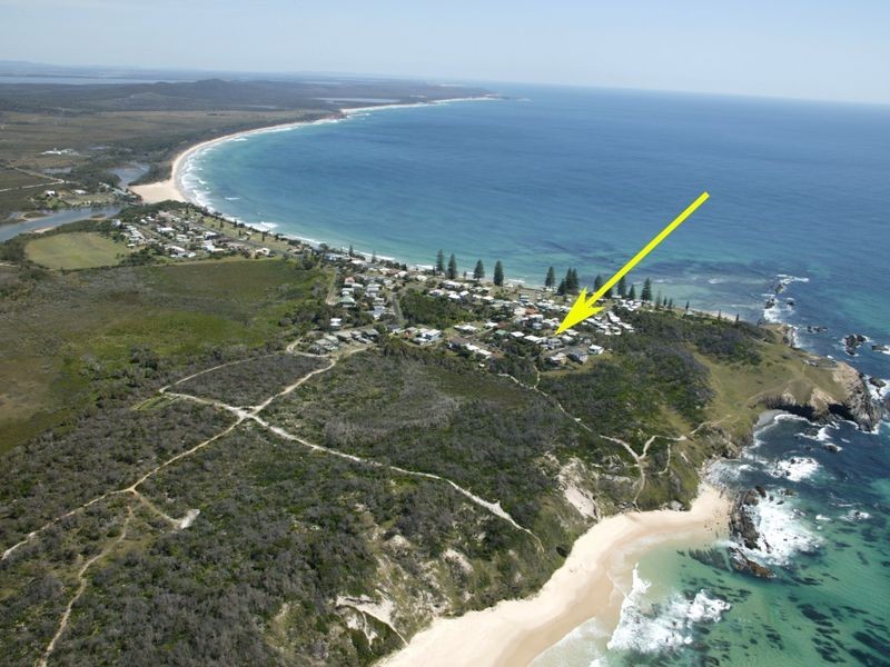 2 Azalea Street, Brooms Head NSW 2463