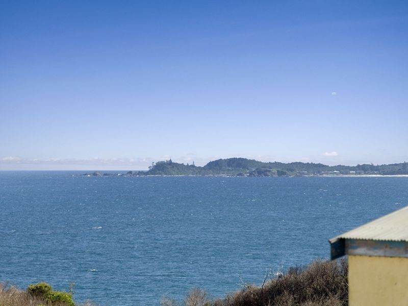 2 Azalea Street, Brooms Head NSW 2463