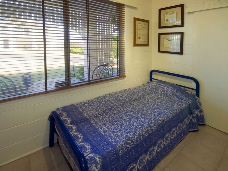2 Azalea Street, Brooms Head NSW 2463