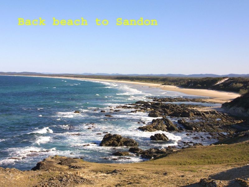 2 Azalea Street, Brooms Head NSW 2463