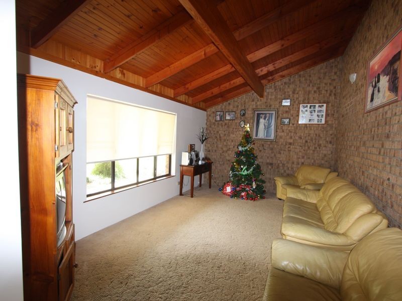 6 Major Mitchell Drive, Gulmarrad NSW 2463