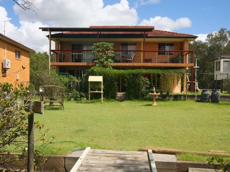 15 Oyster Channel Road, Yamba NSW 2464