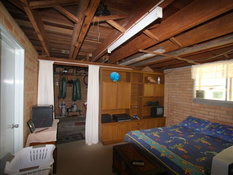 15 Oyster Channel Road, Yamba NSW 2464