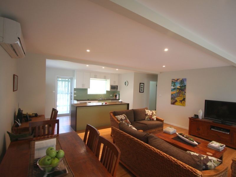 6 Poinsettia Crescent, Brooms Head NSW 2463