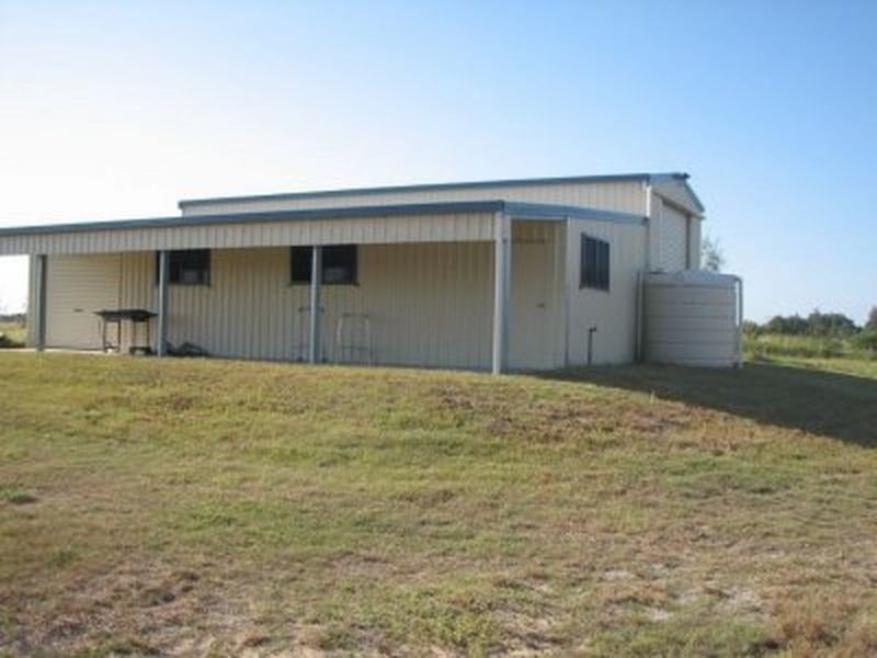 285 x School Road Palmers Island via, Yamba NSW 2464