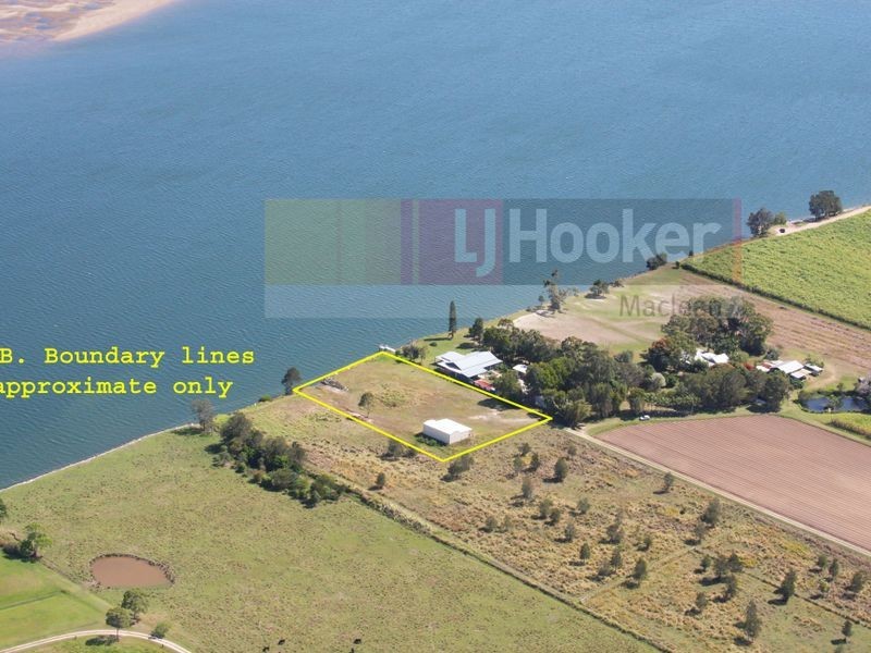 285 x School Road Palmers Island via, Yamba NSW 2464