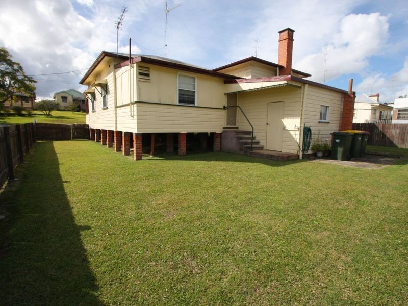 10 Taloumbi Street, Maclean NSW 2463