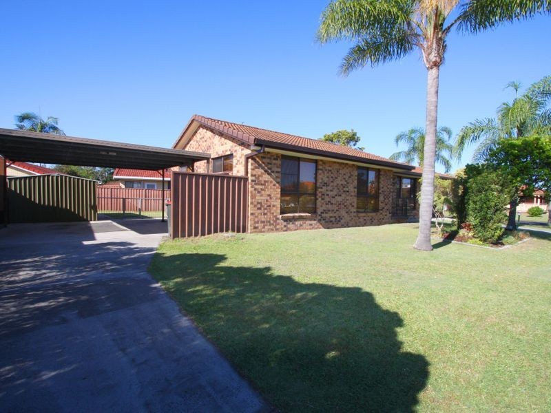 1 Melia Place, Yamba NSW 2464