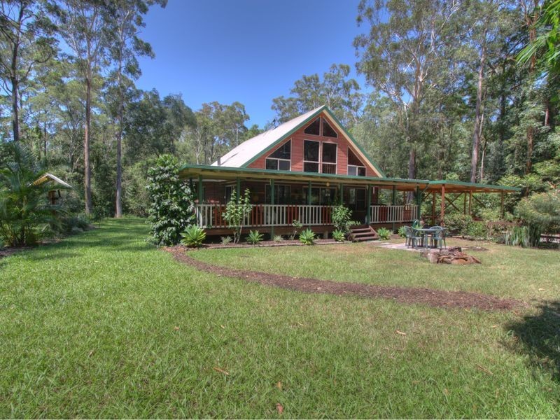10 West Street, Woombah NSW 2469