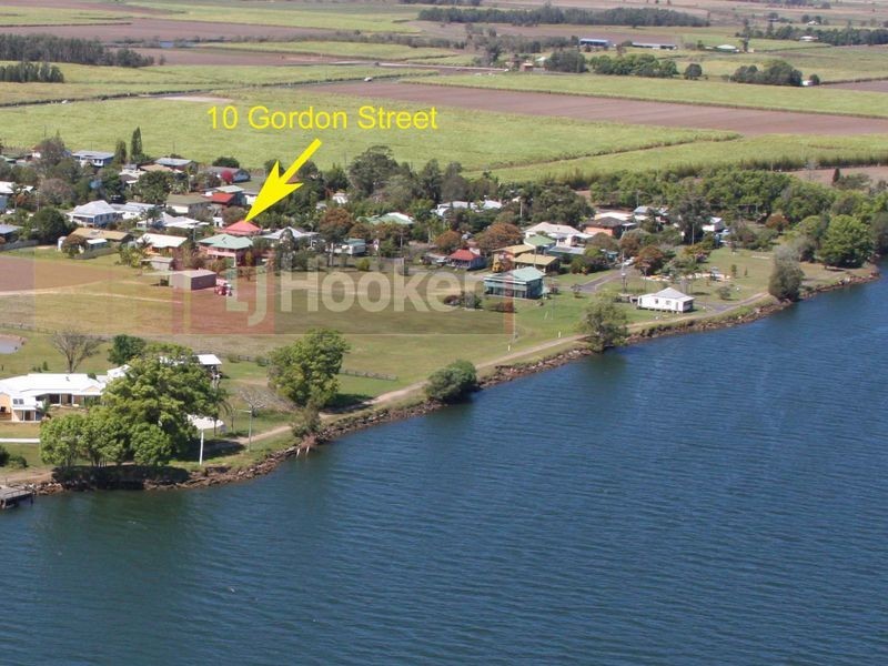 10 Gordon Street, Palmers Island NSW 2463
