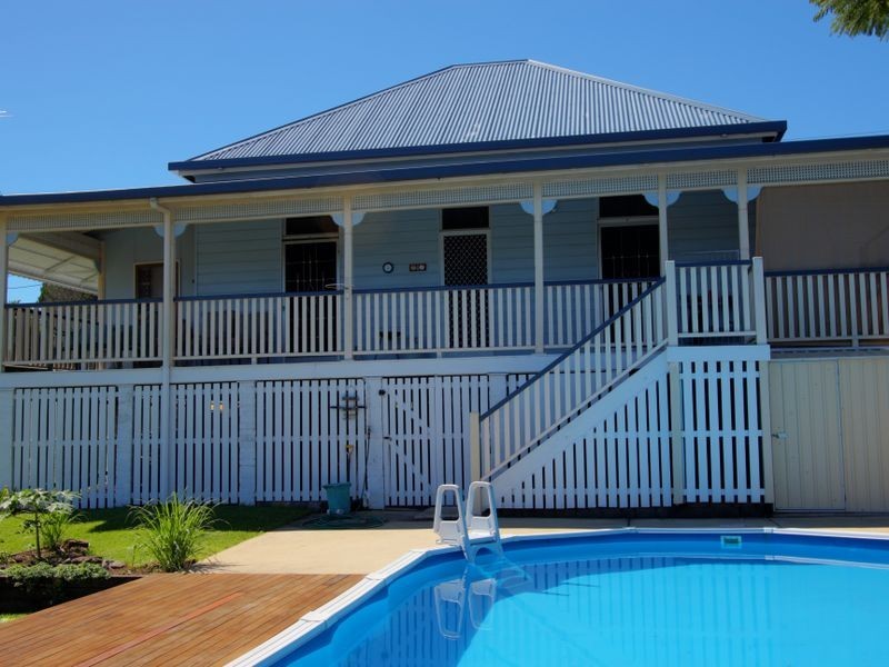 8 Cameron Street, Maclean NSW 2463