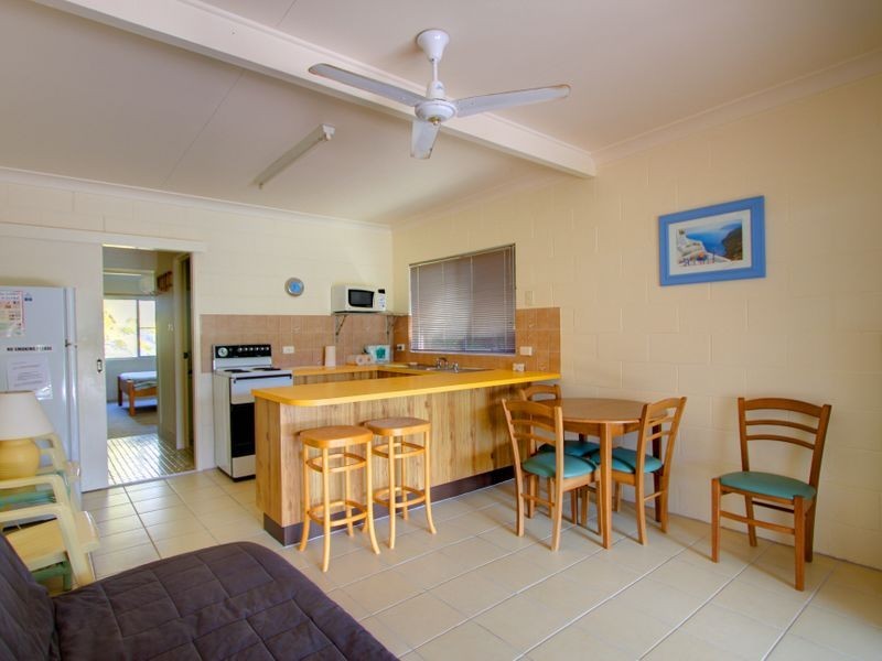 1 and 2/28 Ocean Road, Brooms Head NSW 2463