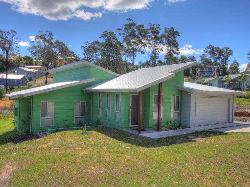 12 Highland Ridge, Maclean NSW 2463