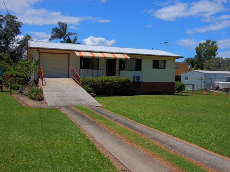 3 Yamba Street, Palmers Island NSW 2463