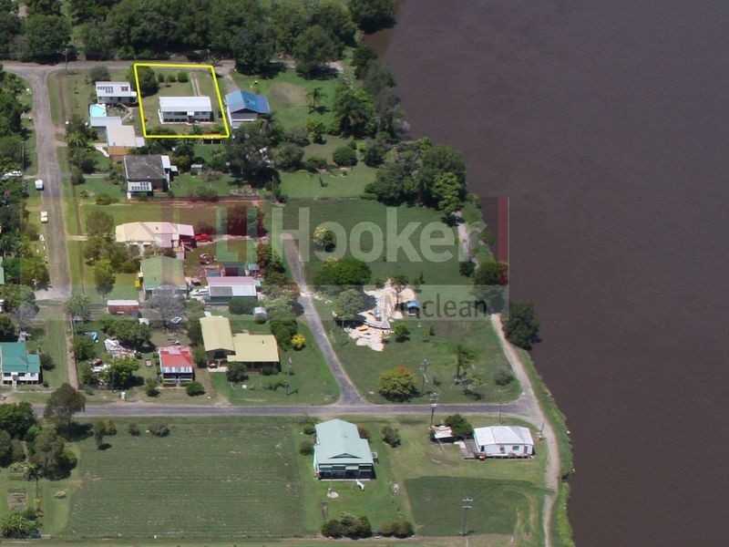 3 Yamba Street, Palmers Island NSW 2463