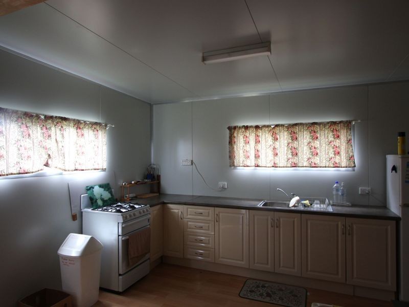 77 mobile Brooms Head Cabin, Brooms Head NSW 2463
