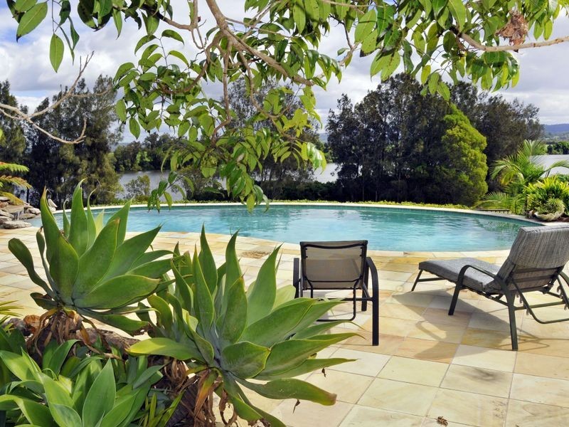 9 Adams Street, Woombah NSW 2469